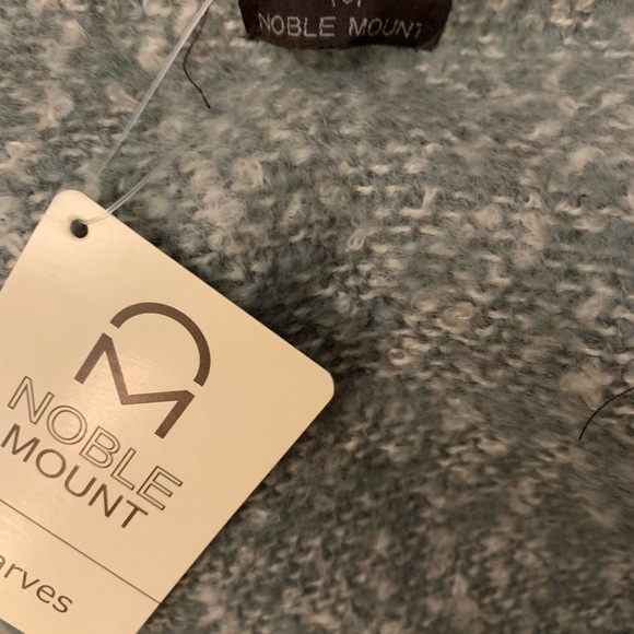 Noble Mount long fringed scarf - Picture 5 of 7